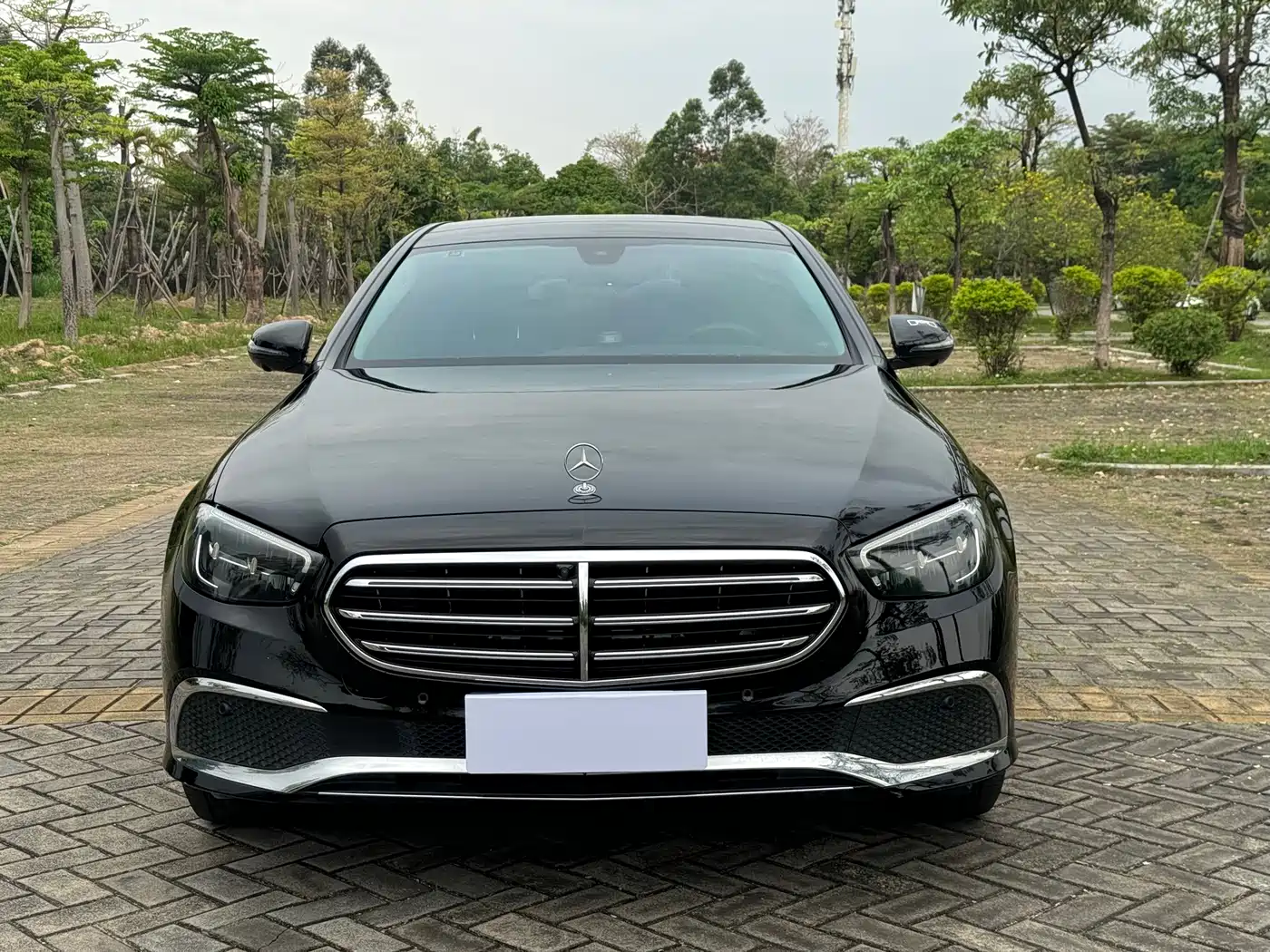 Mercedes-Benz E-Class 2023 E 300 L Luxury фото 2
