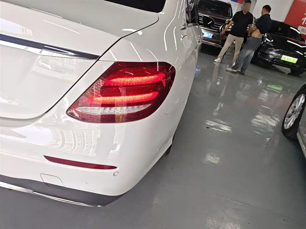 Mercedes-Benz E-Class 2018 Facelift E 300 L Sport Fashion фото 8