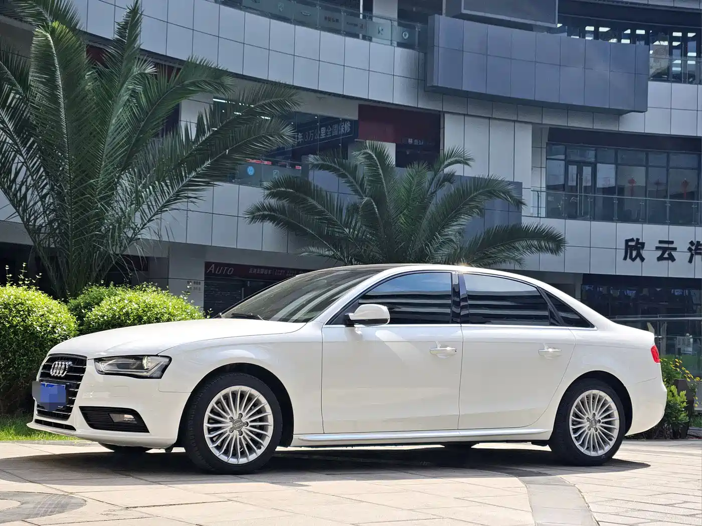 Audi A4L 2016 35 TFSI Collector's Edition Automatic Standard