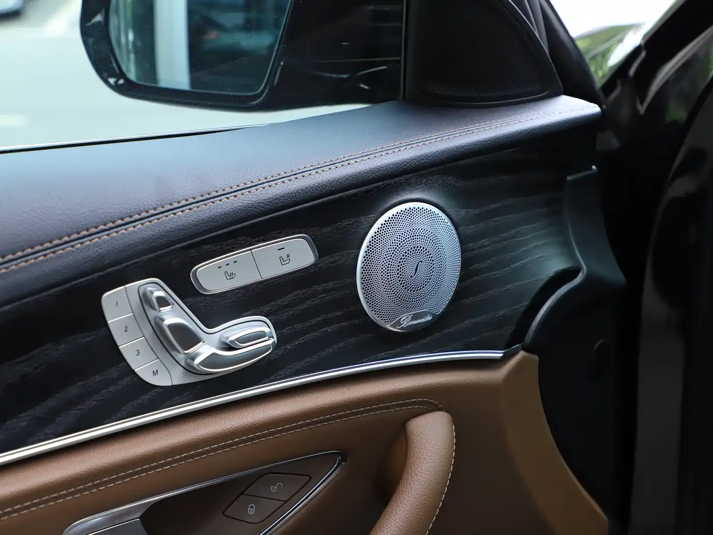 Mercedes-Benz E-Class 2021 Facelift E 300 L Sport Luxury фото 14