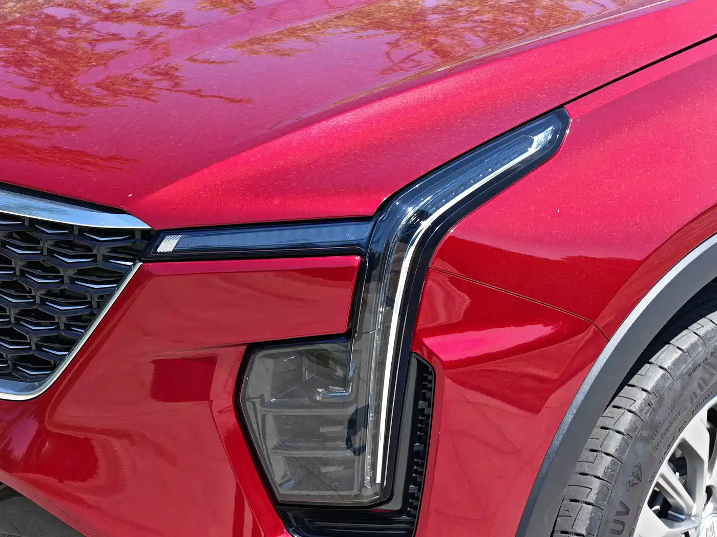 Cadillac XT4 2025 2024 28T 2WD Luxury