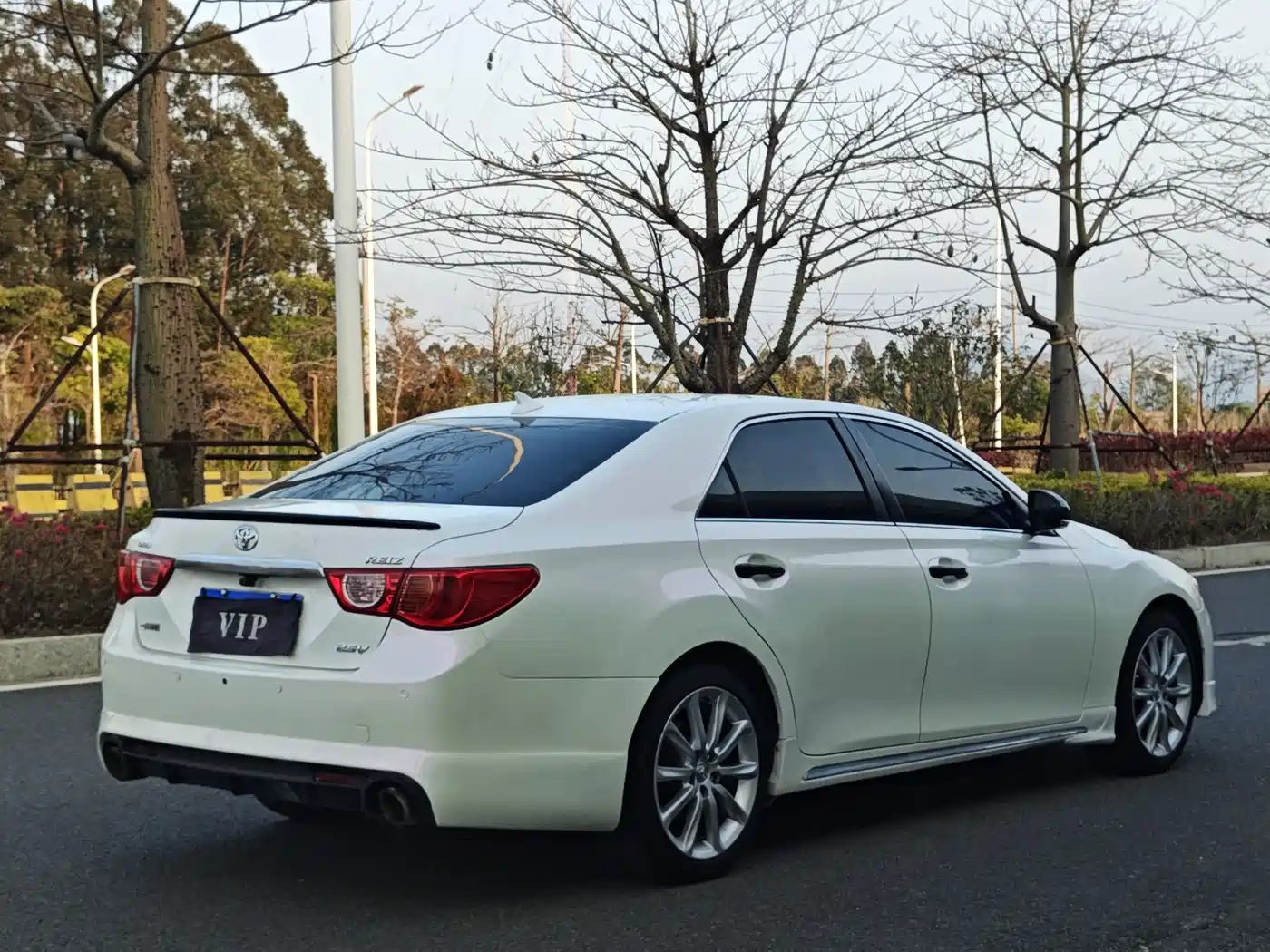 Toyota Reiz 2012 2.5V Grace Elite Styling Edition фото 13