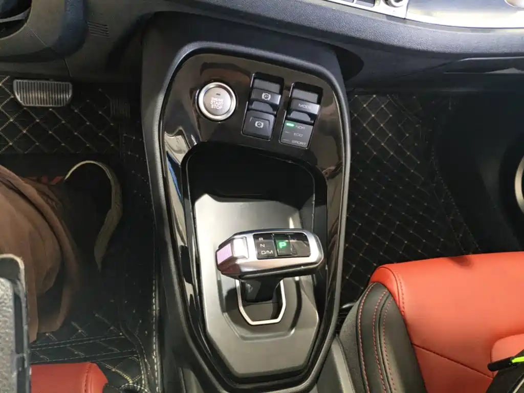 Haval H2s 2018 2017 Model Red Label 1.5T DCT Comfort