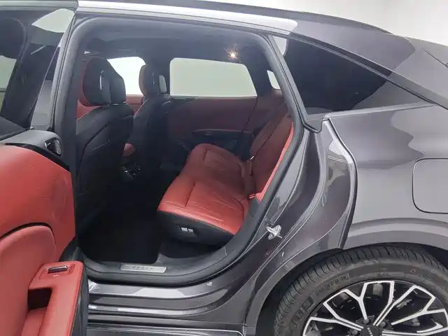 ZEEKR EXTREME KRYPTON 007GT