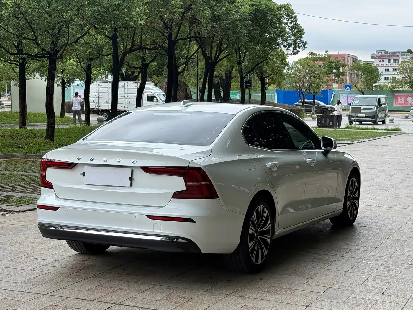 Volvo S60 2024 2024 B4 Inscription Luxury Edition