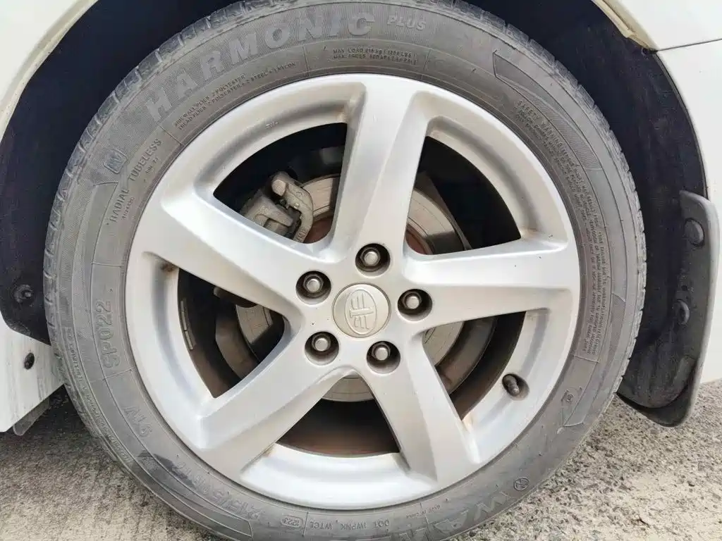 Photo 7 - Besturn B70