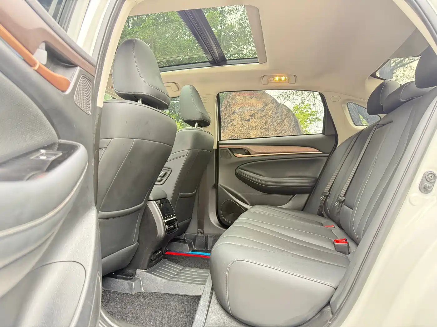 GAC Trumpchi Trumpchi GA6 2019 270T Automatic Premium Edition фото 9