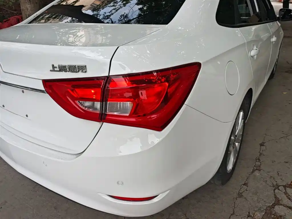 Buick Excelle 2015 18T Dual-Clutch Luxury фото 8