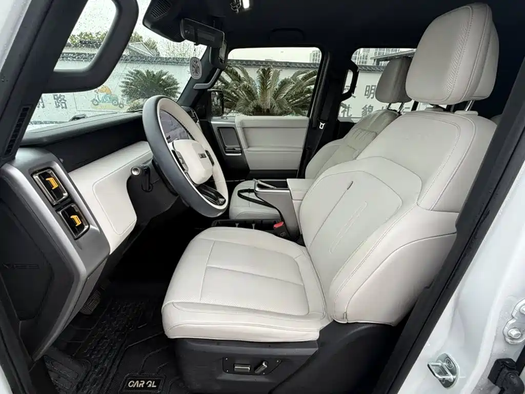 iCAR V23 2026 2025 FWD Premium Model