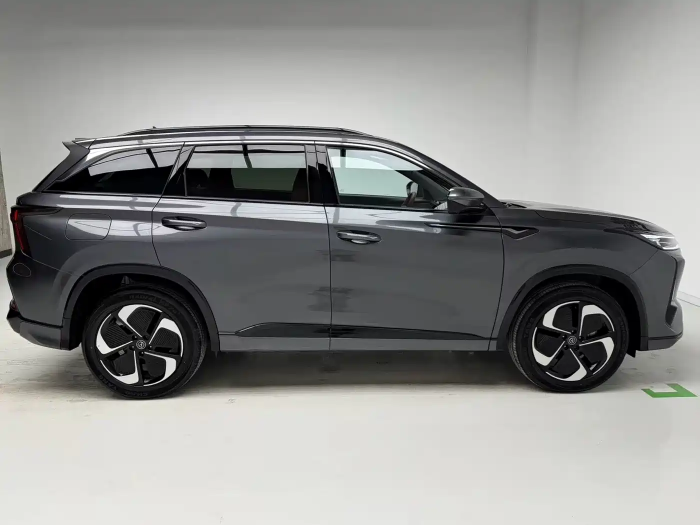 Changan CS75 PLUS iDD 2026 2023 Smart Electric iDD Intelligent Leader Model
