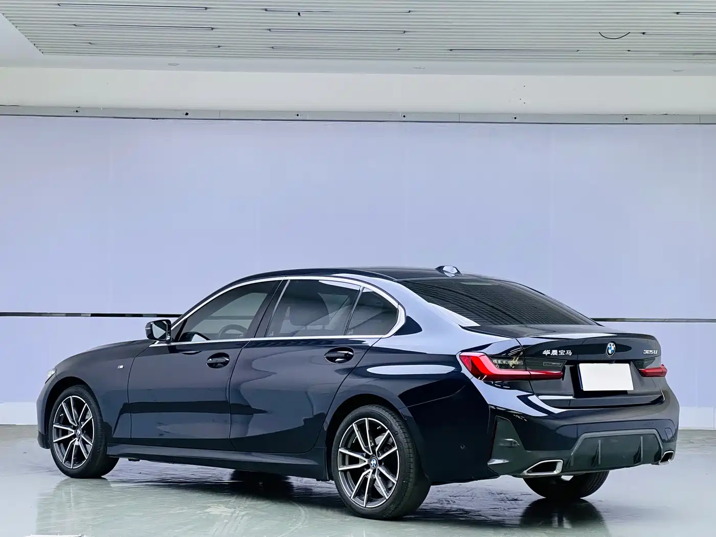 BMW 3 Series 2023 325Li M Sport Package фото 4