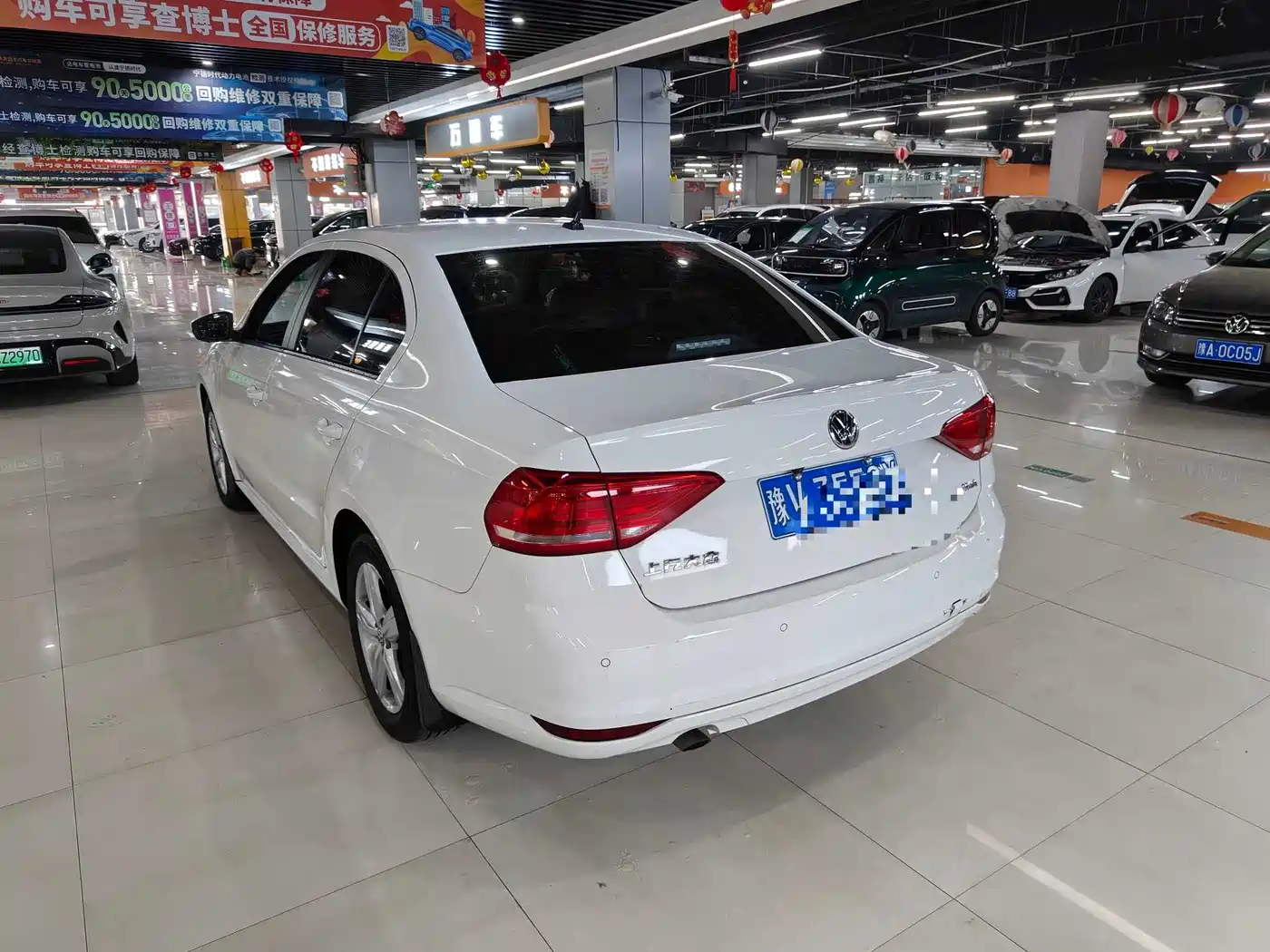 Volkswagen Lavida 2018 Classic 1.5L Automatic Trend China VI фото 8
