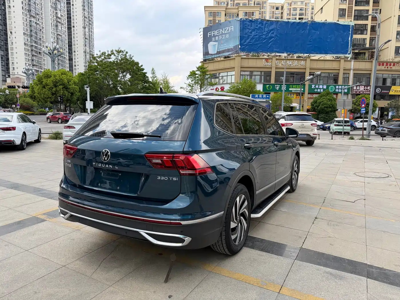 Volkswagen Tiguan L 2022 330TSI Automatic 2WD Comfort Edition фото 12
