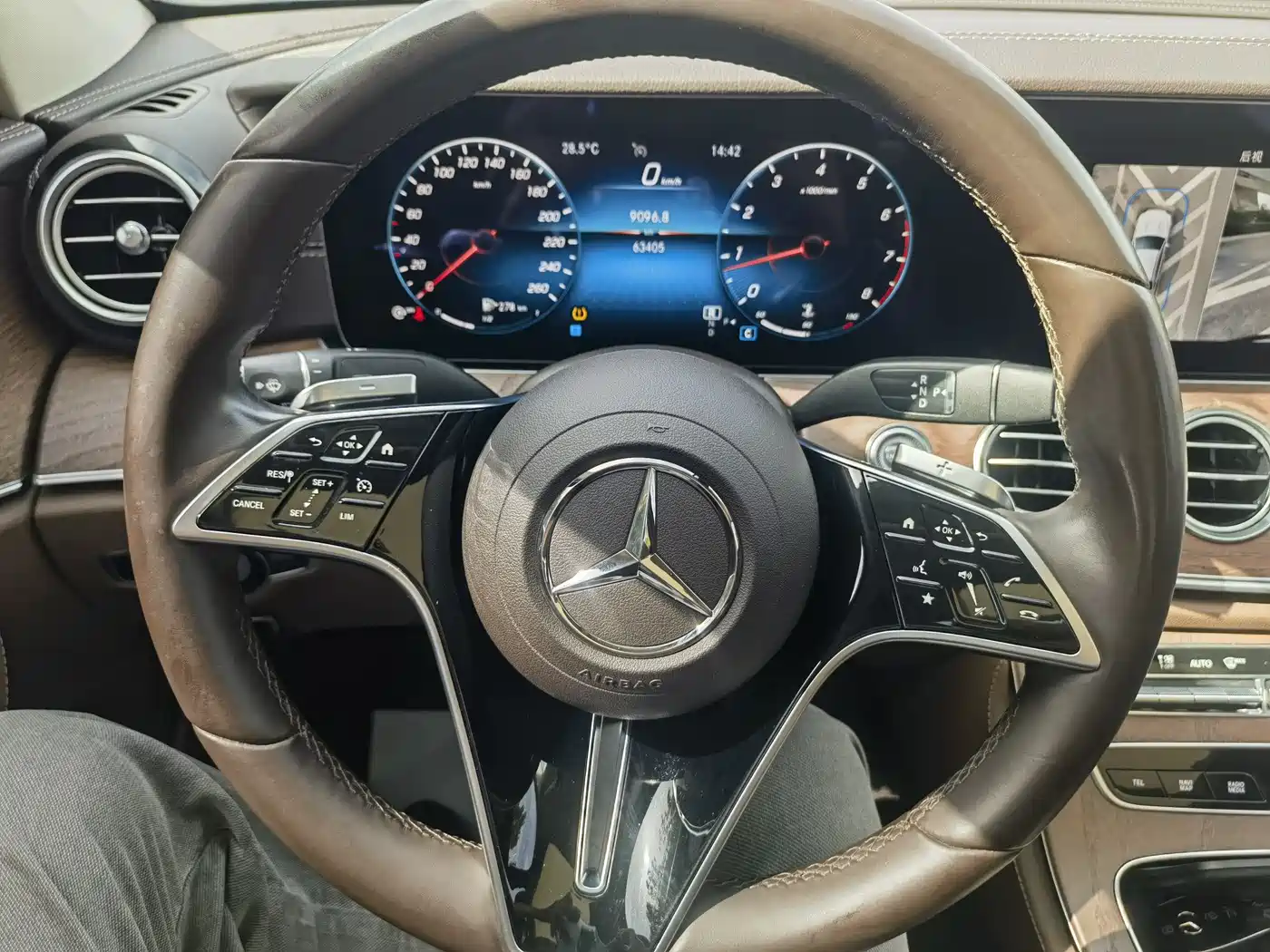  E CLASS