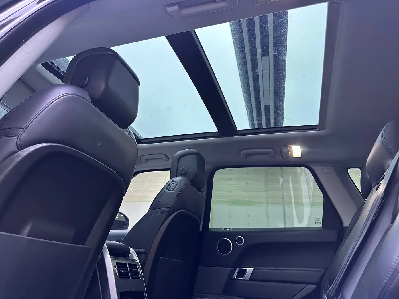 Land Rover Range Rover Sport 2019 3.0 SC V6 Special Edition фото 12
