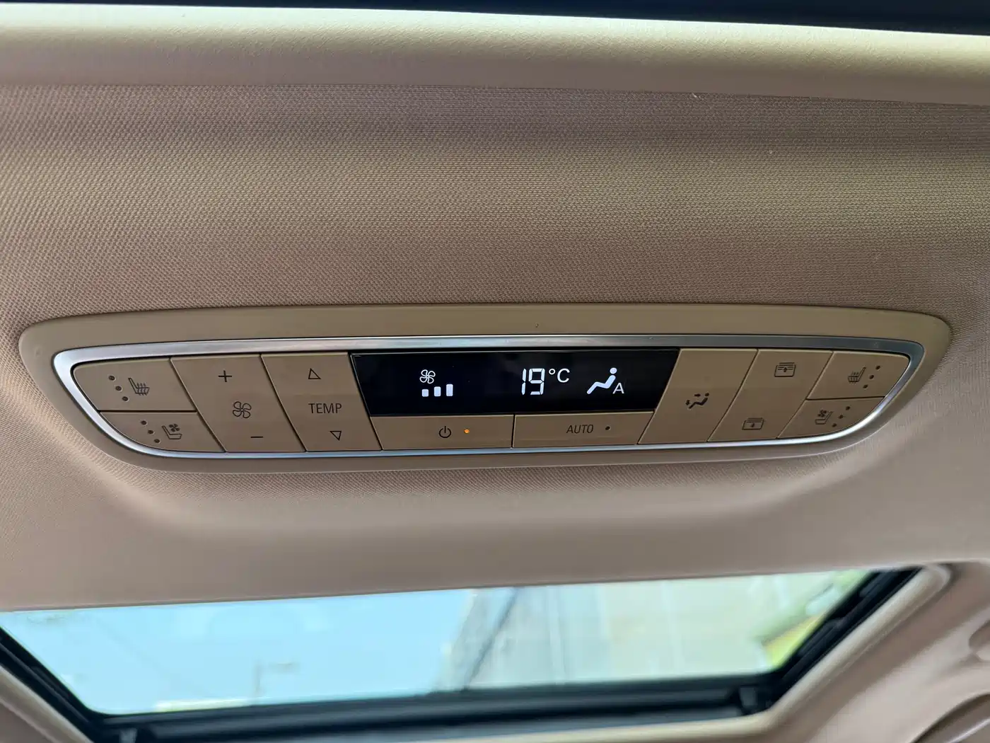 Buick GL8 2017 ES 28T Luxury China V фото 17