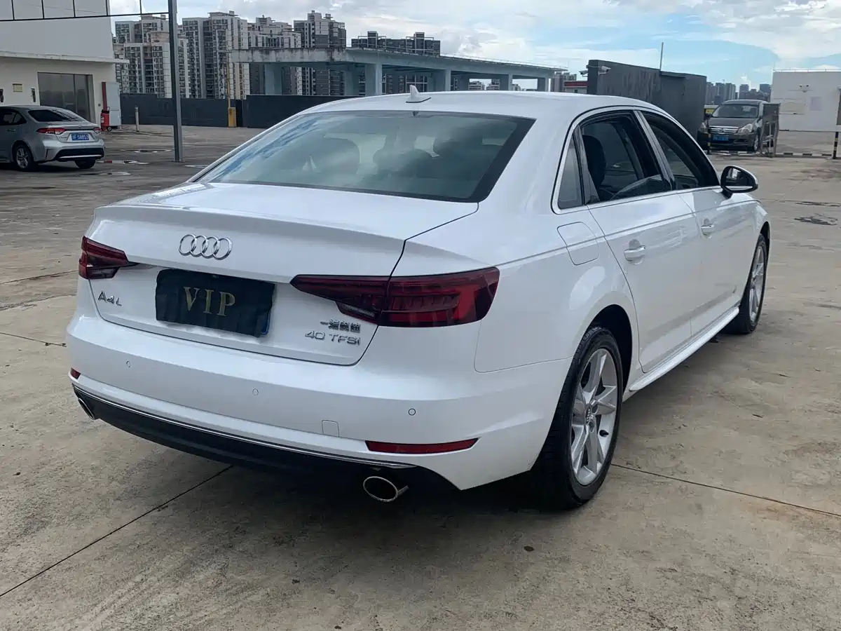 Audi A4L 2018 30th Anniversary 40 TFSI Progressive фото 18