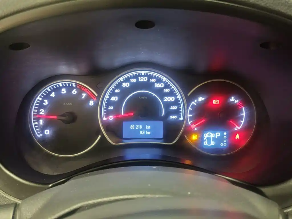 Renault Koleos (Import) 2015 2014 2.5L 4WD Comfort Edition