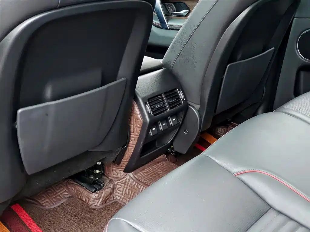 LAND ROVER DISCOVER SPORTS