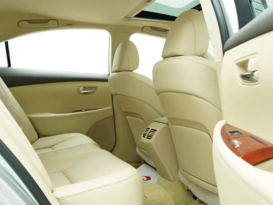 Lexus ES 2006 350 фото 23