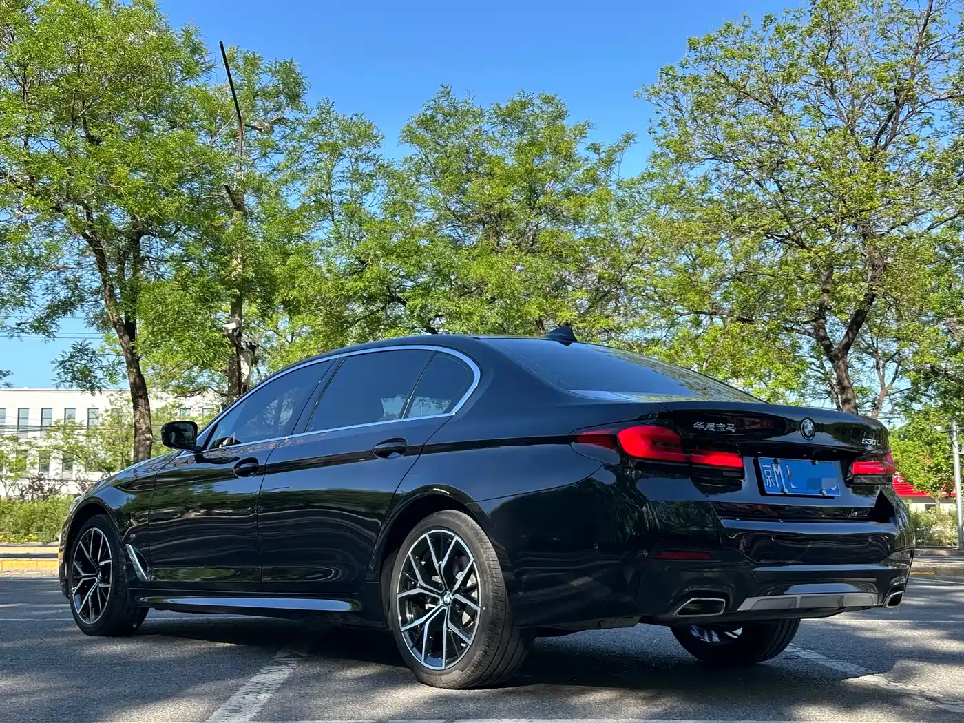 BMW 5 Series 2021 530Li Premium M Sport Package фото 19