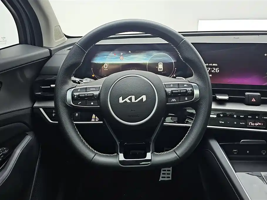 Kia Sportage 2023 2.0T 2WD Premium Edition фото 15