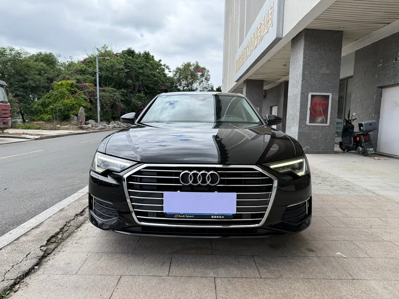 Audi A6L 2020 40 TFSI Luxury Elegance фото 2