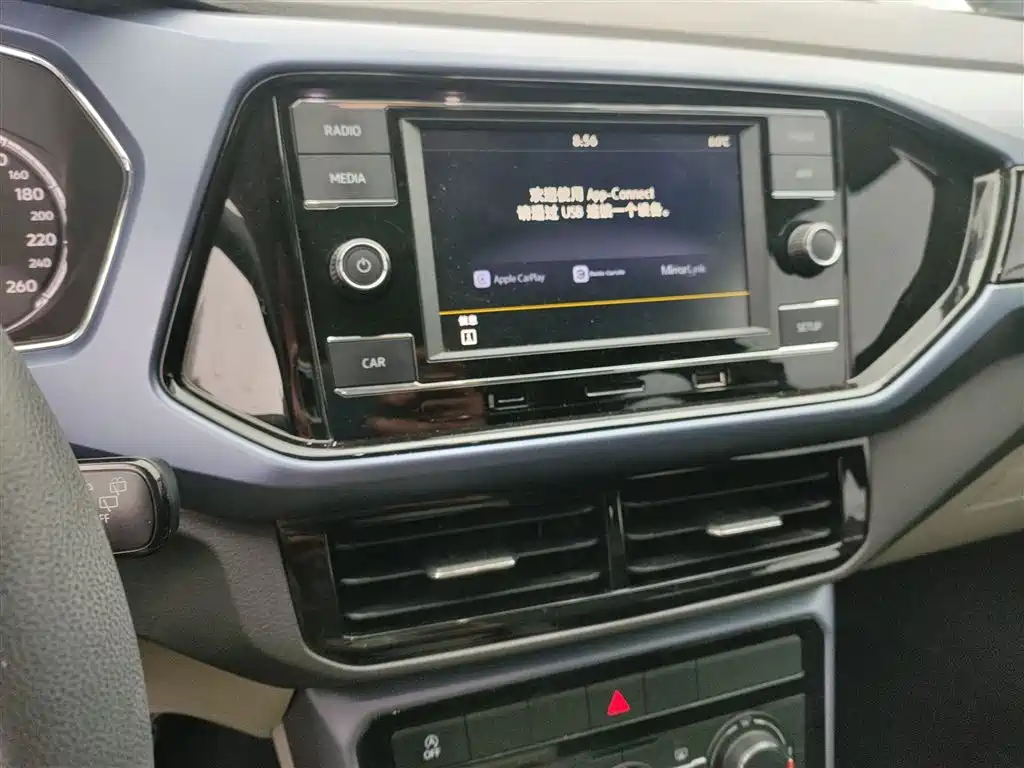 Volkswagen T-Cross 2020 280TSI DSG Comfort Edition фото 9