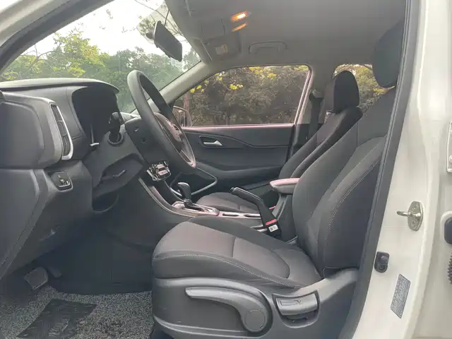 Hyundai Beijing Hyundai ix35 2019 2.0L Automatic 2WD Zhiyong·Smooth Quality China VI — фото 4