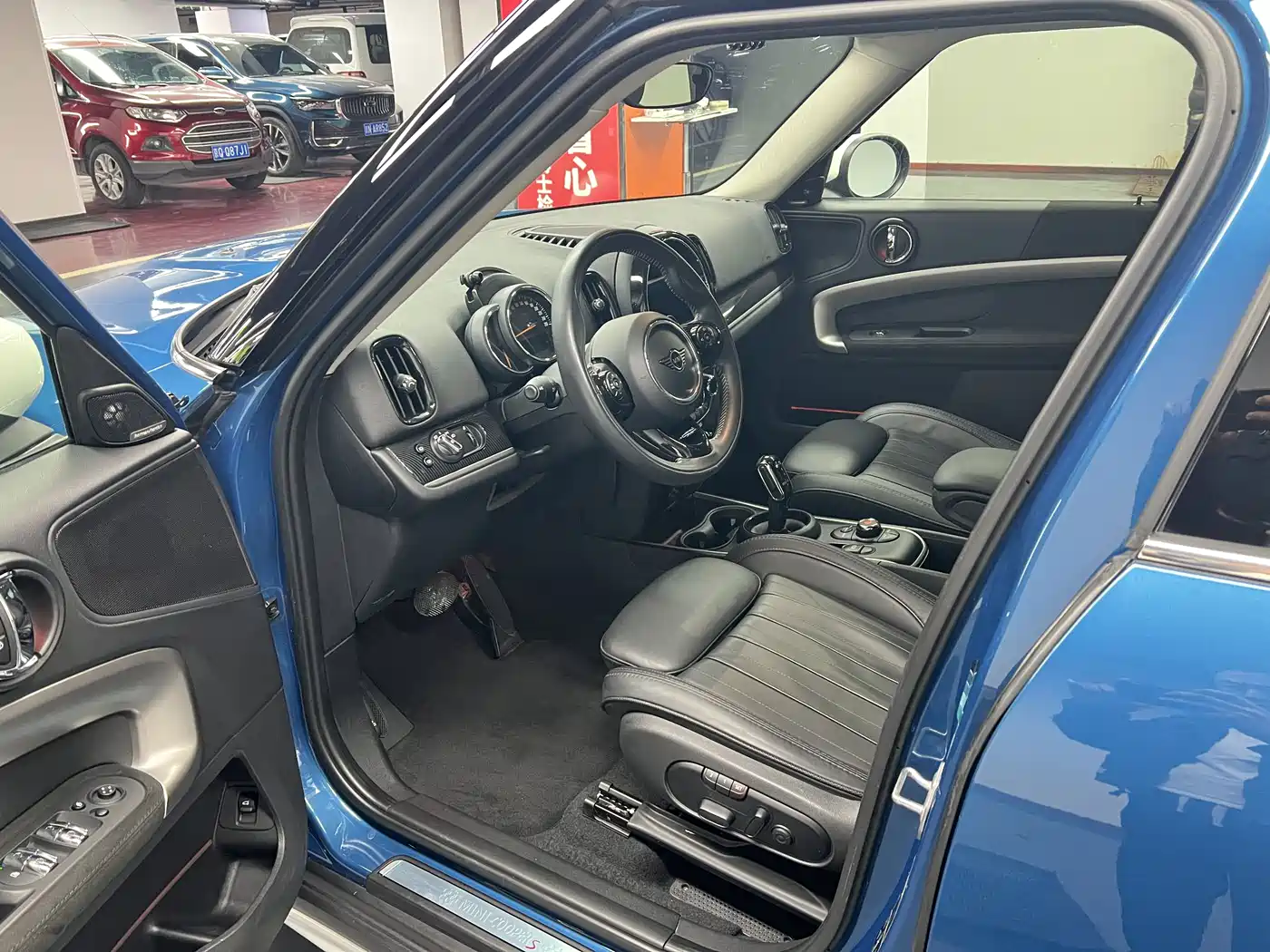 MINI COUNTRYMAN 2020 2.0T COOPER S ALL4 Polar Edition фото 5