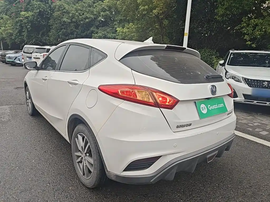 Changan Eado XT 2017 2016 1.6L Manual Stylish Cool Edition