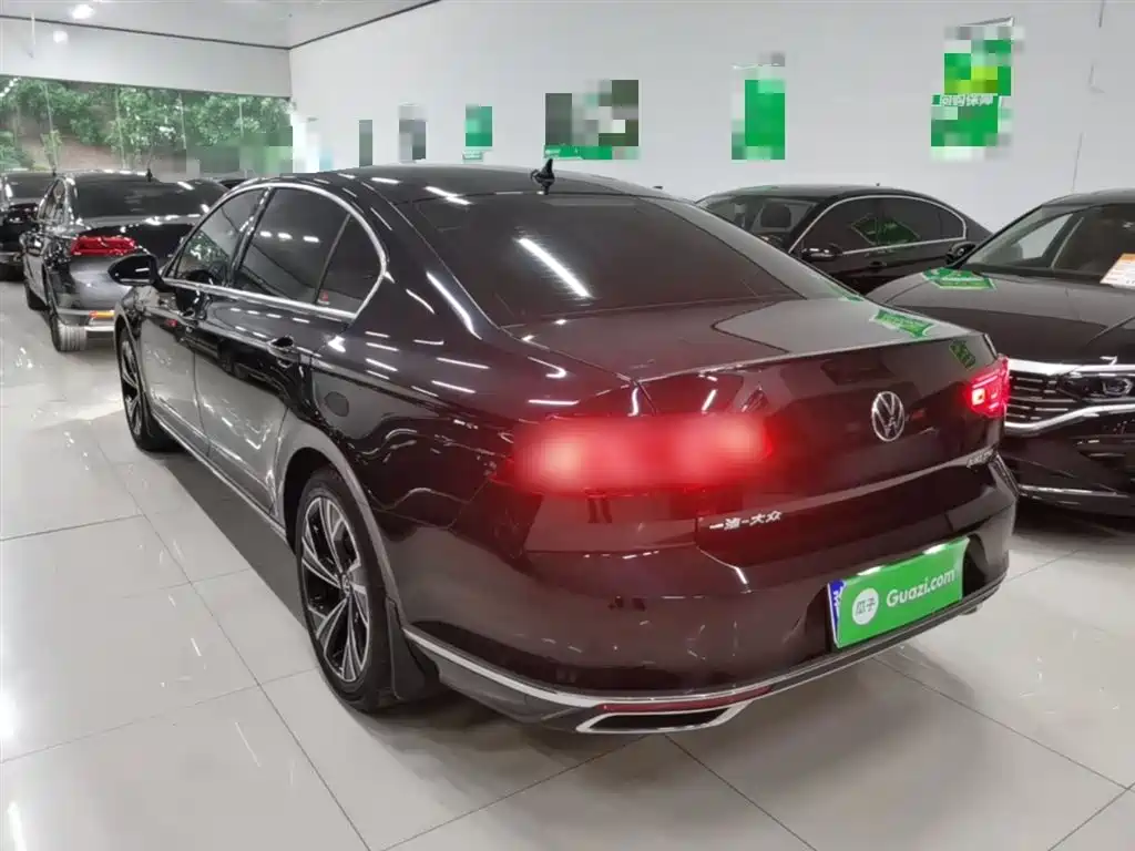 Volkswagen Magotan 2020 330TSI DSG Luxury фото 5