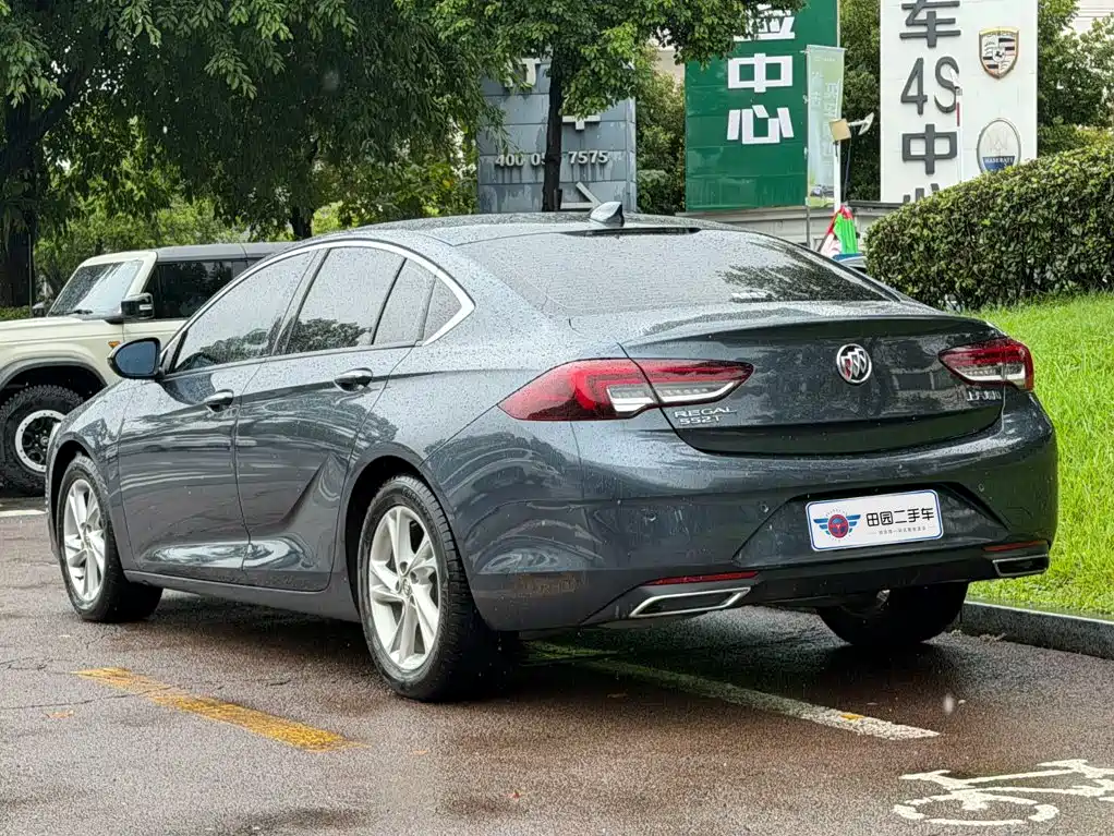 Фото 4 - Buick Regal