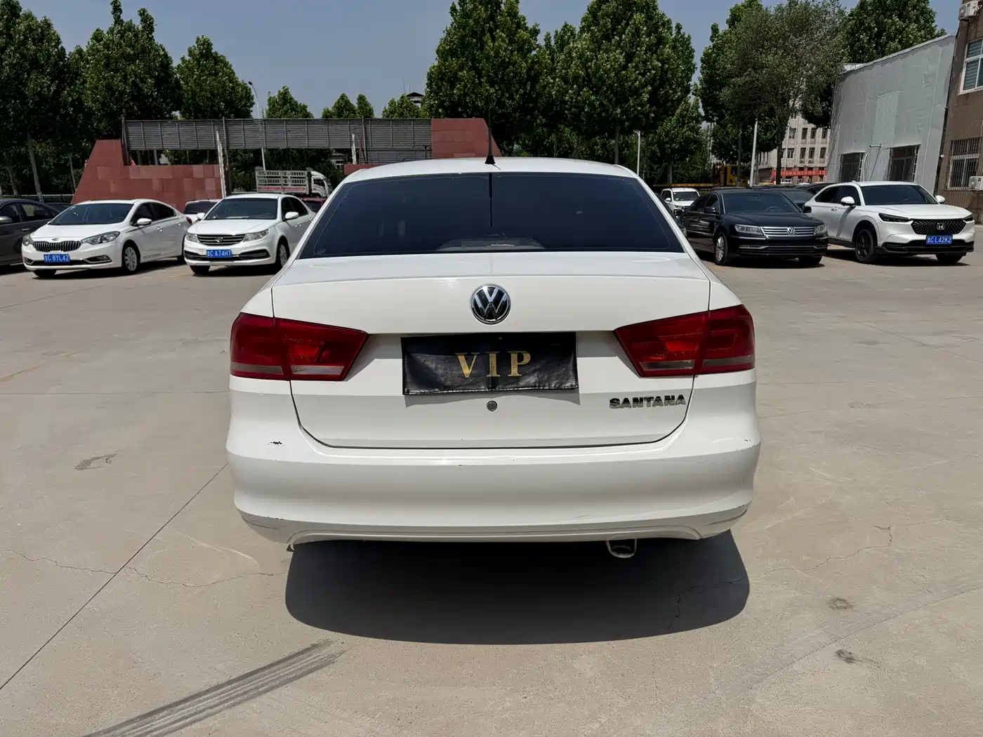Volkswagen Santana 2015 1.4L Manual Trend Edition фото 8