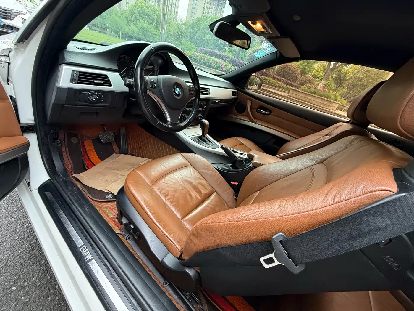 BMW 3 Series (Import) 2011 320i Convertible фото 7