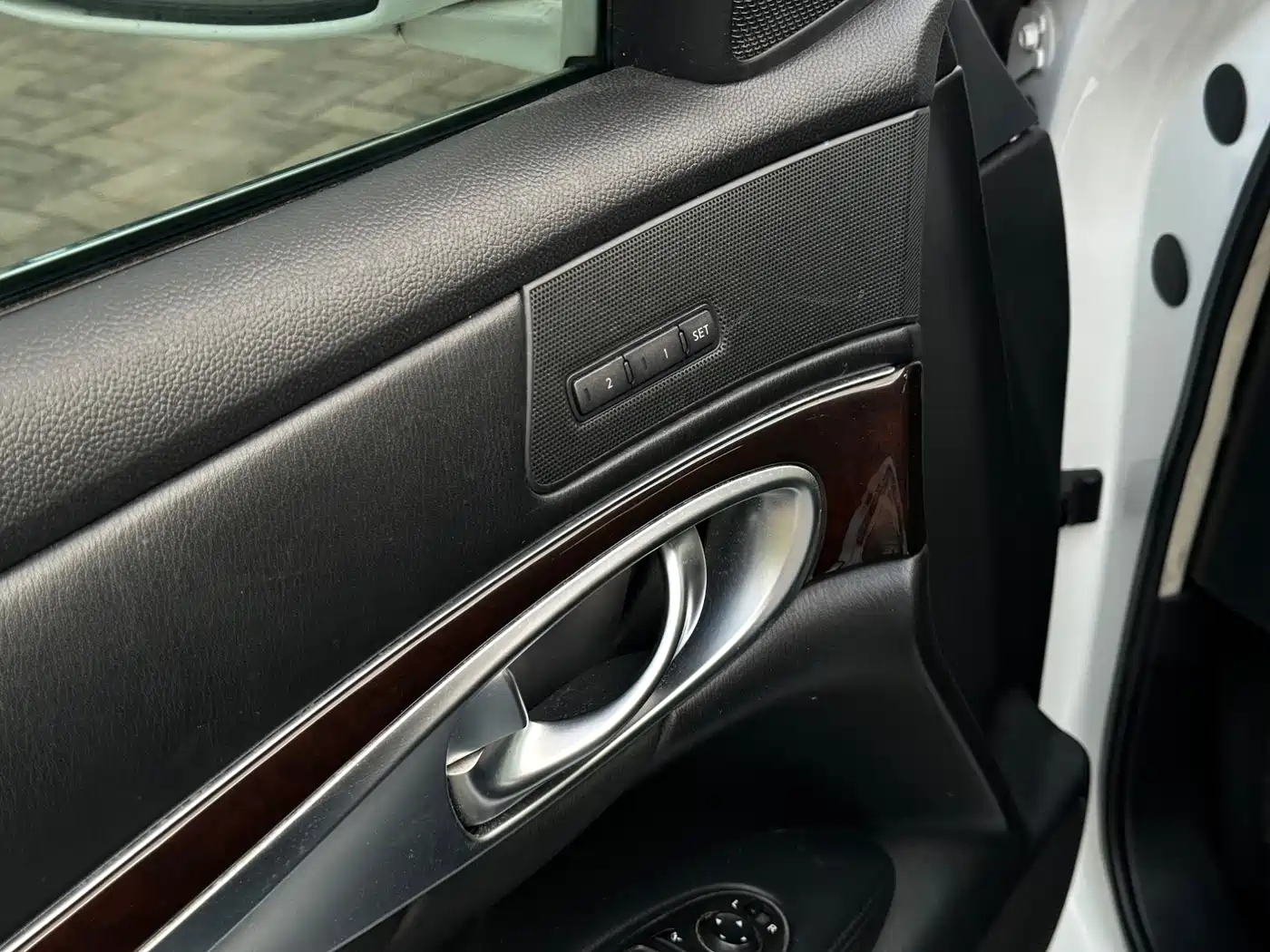 Infiniti M Series 2012 2012 M25L Elegance Edition