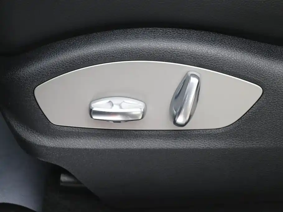 Porsche Macan 2021 Macan 2.0T фото 12