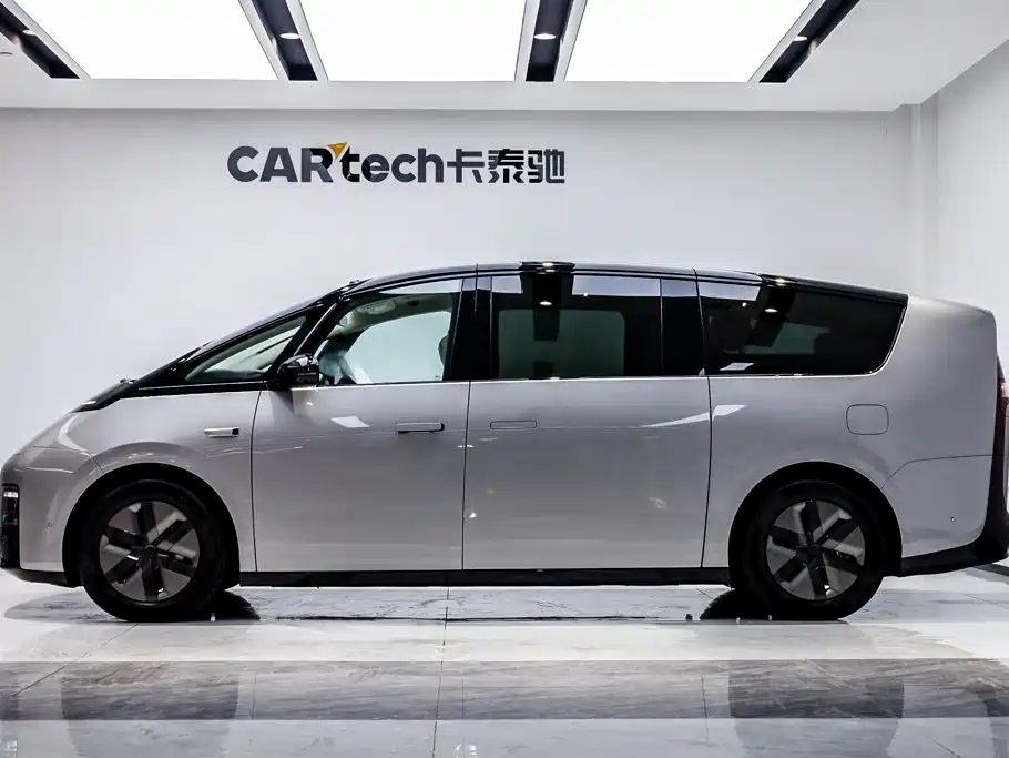 Li Auto MEGA 2025 2025 Ultra Smart Renewal Edition