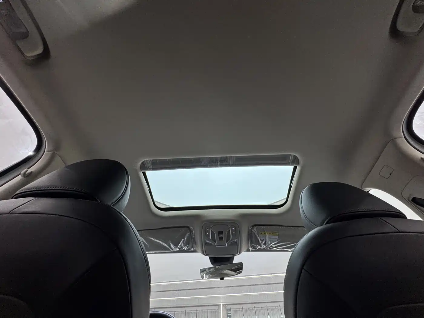Roewe D7 2026 2023 DMH 125km Beyond Edition