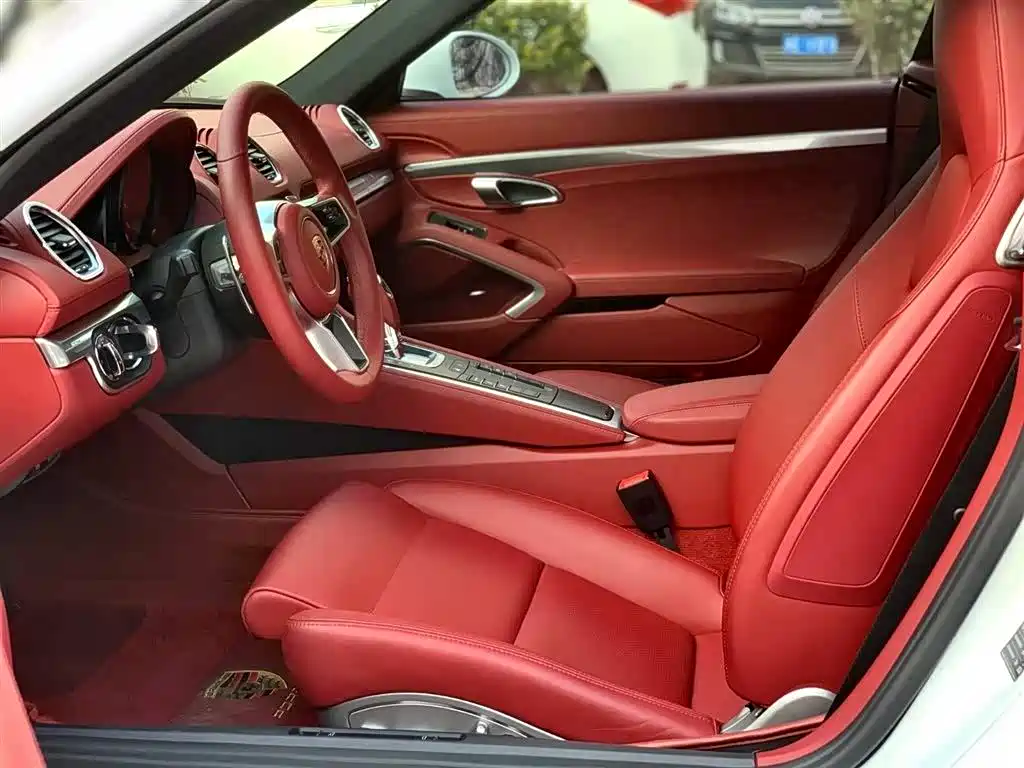 Porsche 718 2016 Cayman 2.0T фото 5