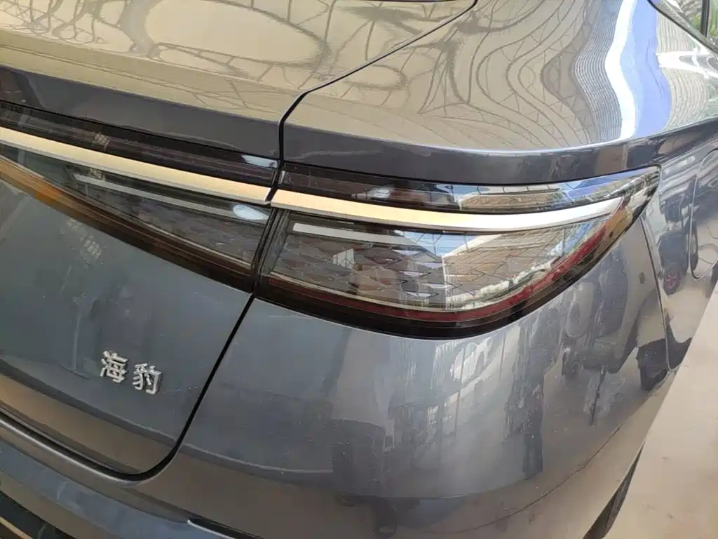 BYD Seal 2024 2024 Glory Edition DM-i 1.5L 121km Luxury