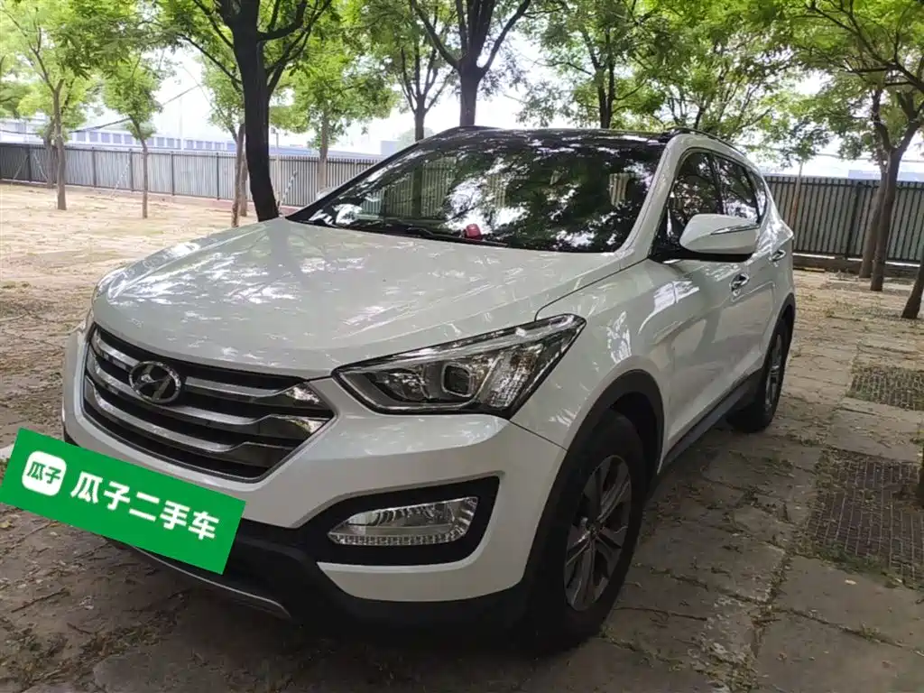 Hyundai Santa Fe 2015 2.0T Automatic 2WD Smart 5-Seater фото 3