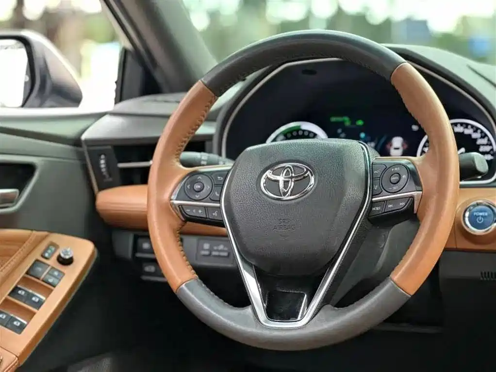 Toyota Avalon 2019 Hybrid 2.5L XLE Premium Edition China VI фото 12