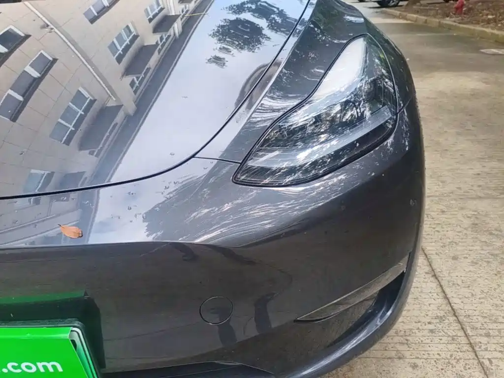 Фото 18 - Tesla Model Y