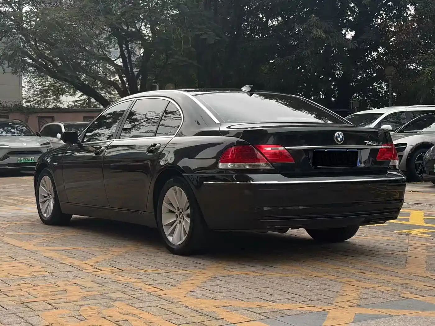 BMW 7 Series 2005 Model 740Li фото 8