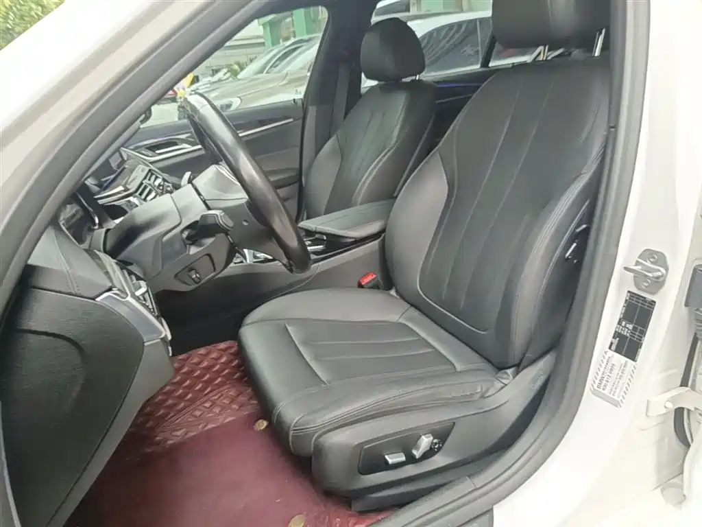 BMW 5 Series 2018 525Li M Sport Package фото 15