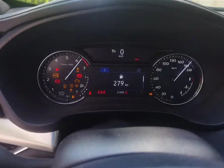 Cadillac XT4 2022 28T FWD Luxury фото 14
