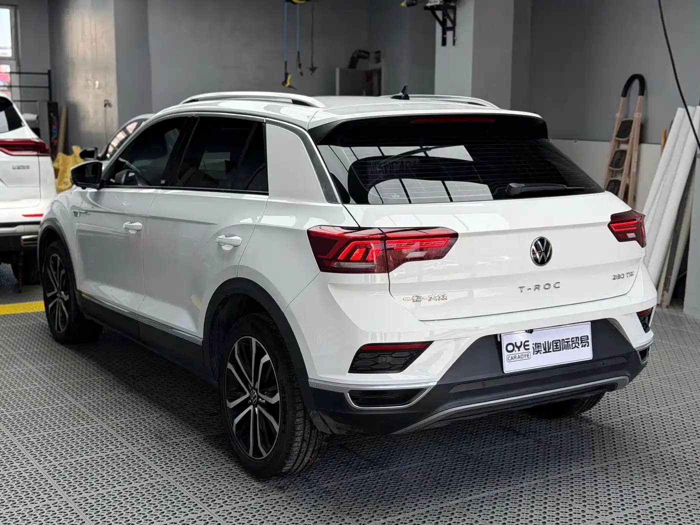 Volkswagen T-ROC 2021 280TSI DSG 2WD Comfort Smart Connect Edition фото 4