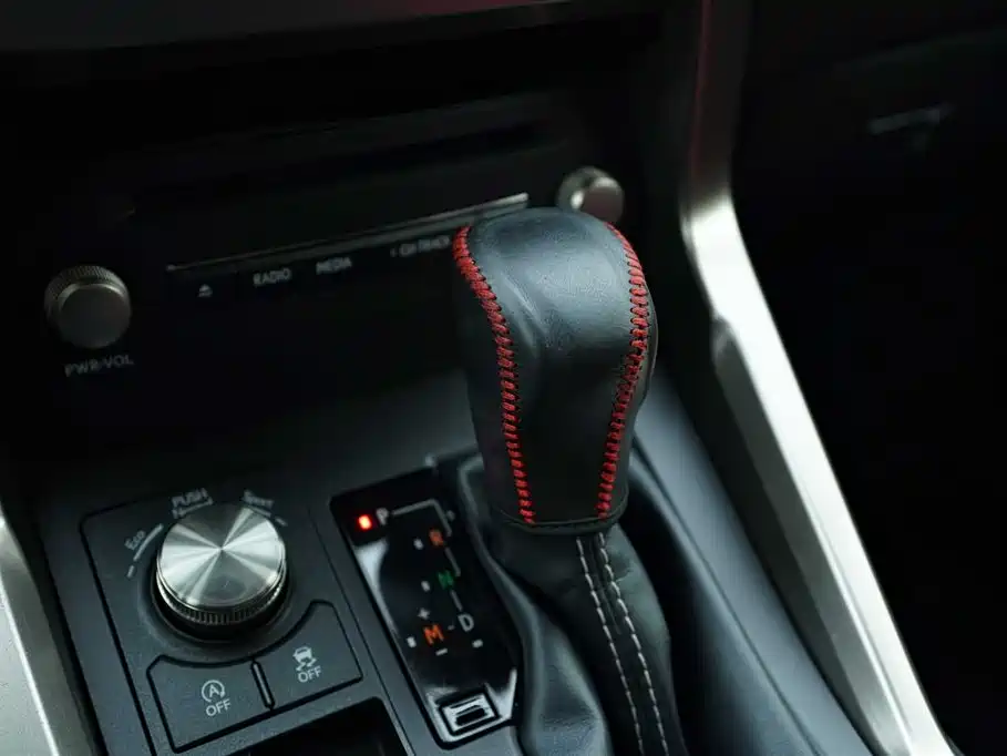 Lexus NX 2018 Model 300 FWD Fengxing Edition фото 9