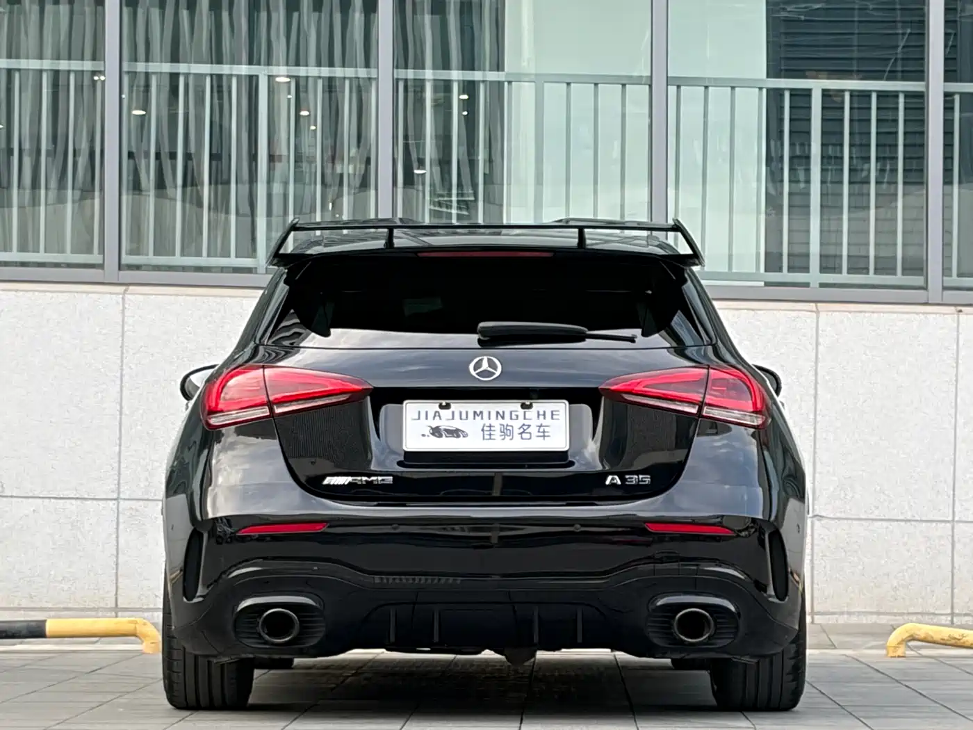 Mercedes-Benz A-Class AMG (Import) 2022 AMG A 35 4MATIC фото 4